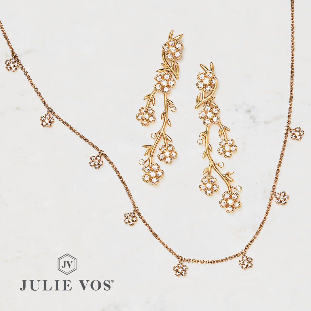 The new Laurel Collection's golden vines & pavé blossoms say 'I love you, Mom' with sparkling elegance. 💖💐

#JulieVos at #AlexandersJwlrs #DelicateJewelry #LaurelCollection #WeddingJewelry #BridalJewelry #GiftsForMom