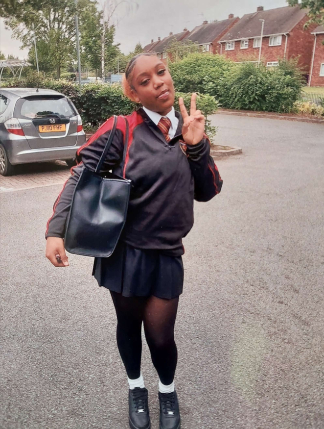 #MISSING | Can you help us find Seranne? The 15-year-old was reported missing from Wolverhampton on Tuesday (7 May), and is believed to have recently been in Bedford. She also has links to London, Birmingham and Coventry. Call 101 or report online quoting MPWV/5953/24.