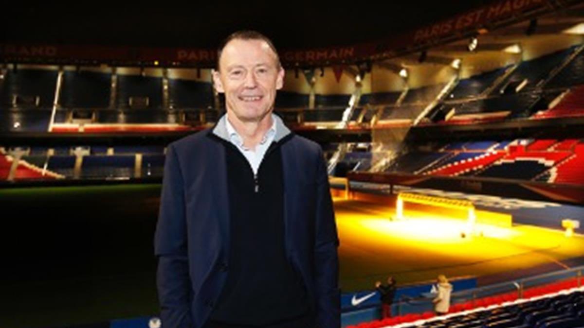 psgcommunity_'s tweet photo. ❗️Michel Montana a un message avant son dernier match : 

« Chers supporters du PSG, après trois décennies, il est venu le moment pour moi de mettre un terme à ma carrière de speaker au Parc des Princes. Mon ultime match aura lieu ce dimanche. 

Au fil de ces années, j'ai éprouvé une affection sans borne pour ce métier. J'ai toujours eu à cœur de me voir comme un trait-d’union entre le Club et vous, fidèles supporters. Ce lien, teinté de rouge et de bleu, cette connexion sonore, a su traverser les époques. C'est avec une immense fierté que je contemple toutes ces belles années. »

On ne t’oubliera pas Michel 😢🔴🔵