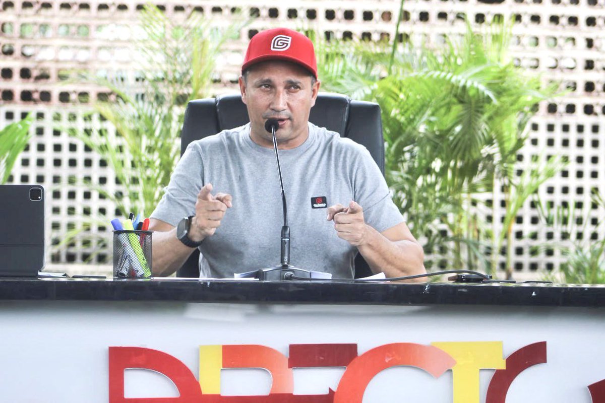 josemvasquez's tweet photo. Hermoso programa #233 de En Directo con el Gobernador lleno del amor de mi pueblo del municipio José Félix Ribas, hemos venido hoy por instrucciones del Presidente @NicolasMaduro a darle buenas nuevas a Tucupido en materia de Educación. ¡Seguimos avanzando! https://t.co/0RaZrJuRkX