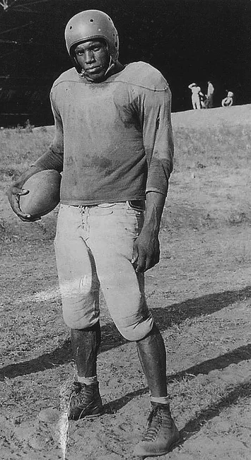 Texas High School Football Hall of Fame (@txhsfootballhof) on Twitter photo Texas High School Football History
Marion "Jap" Jones
Dallas Booker T. Washington High School, circa 1941
texasfootball.com/hof-pvil
<a href="/dctf/">Dave Campbell's Texas Football โ TexasFootball.com</a> | #dctf #txhsfb #Texas Texas High School Football History
Marion "Jap" Jones
Dallas Booker T. Washington High School, circa 1941
texasfootball.com/hof-pvil
<a href="/dctf/">Dave Campbell's Texas Football โ TexasFootball.com</a> | #dctf #txhsfb #Texas