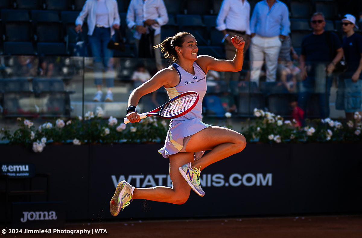 CAROLINE GARCIA 2 - Página 32 GNO2SpBWAAAWE9N?format=jpg&name=medium