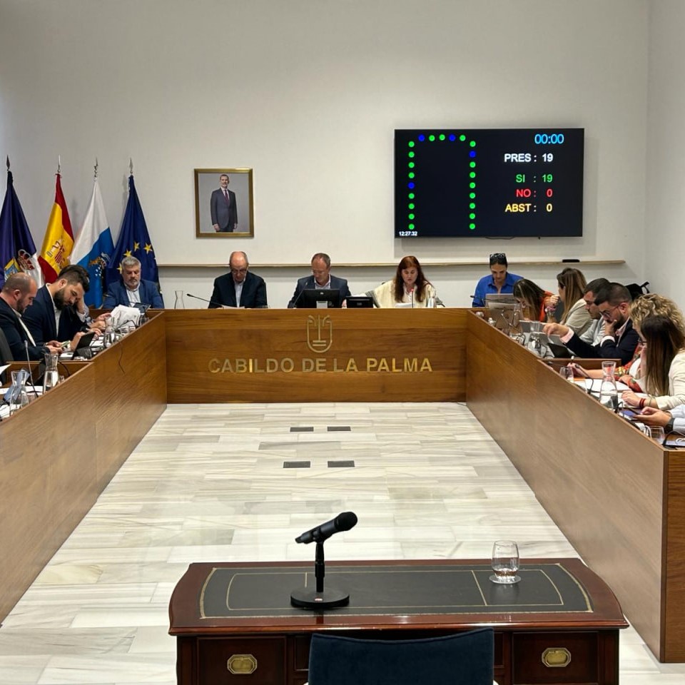 ISLA | CC, PP y PSOE defienden la necesidad de más infraestructuras turísticas para La Palma.

🔗 elperiodicodelapalma.com/cc-pp-y-psoe-c…

#LaPalma #CabildodeLaPalma #CC #PSOE #PP #turismo