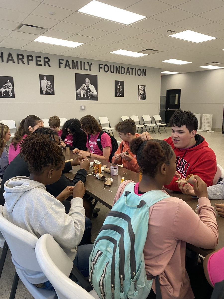 #REAL_Joy as #NJHS students from @OPS_McMillan traveled to the @NEHumaneSociety, volunteering through creating enrichment activities for the animals and more! Way to demonstrate our @OmahaPubSchool #ethicofcare 

#OPSProud #MonarchProud 💪🏾

Photos: Ms. Dewitt