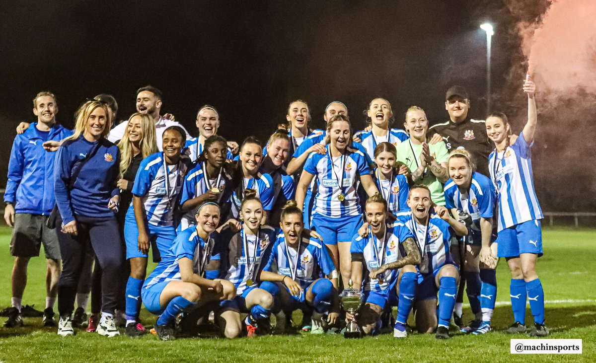 @WythenshaweFCW secured the Champions Super Cup after coming from 0-2 down at HT to win 3-2 against @MancunianUnity . A superb comeback. 
#UpTheAmmies #womensfootball #ladiesfootball #wythenshawe
