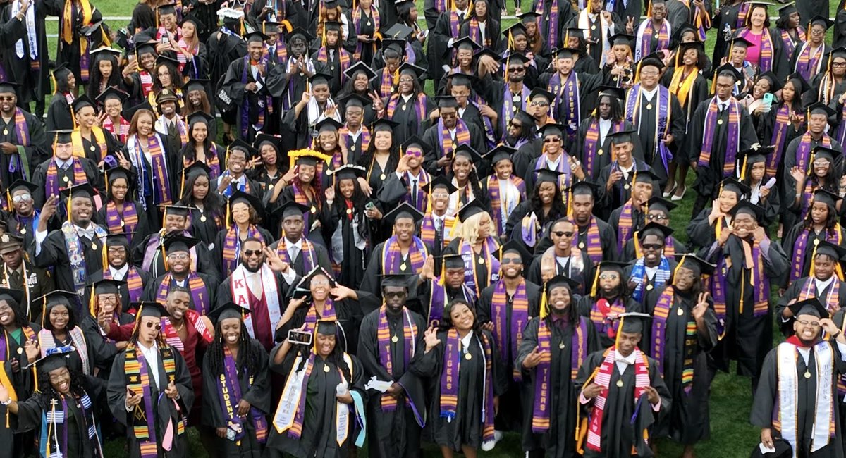 We're continuing the celebration for the Benedict College Class of 2024! Follow the link below to explore the 2024 Commencement Photo Gallery, featuring individual graduate photos. photos.app.goo.gl/EEuckiU1sT4yBN… Full video available at: benedict.edu/commencement