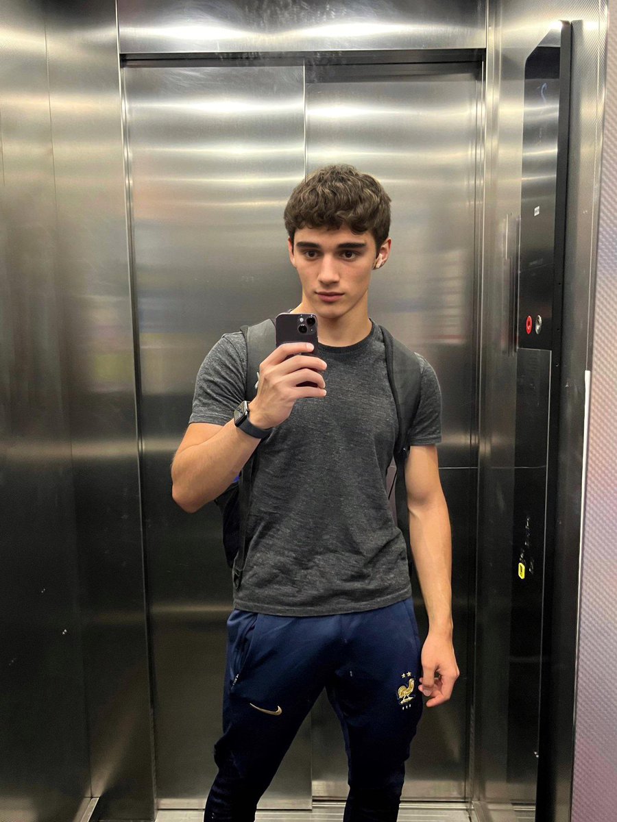 Would you trust me for leg day?