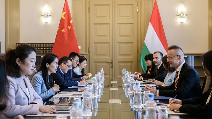 A memorandum of understanding for cooperation in the peaceful uses of nuclear energy has been signed by the China Atomic Energy Authority and Hungary's Ministry of Foreign Affairs. world-nuclear-news.org/Articles/Hunga…