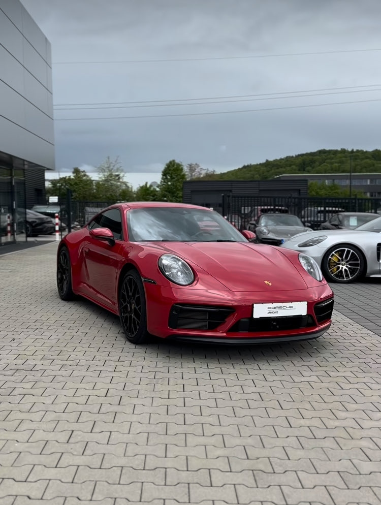 Superhot 🔥 911 Carmine Red Carrera GTS 🔥