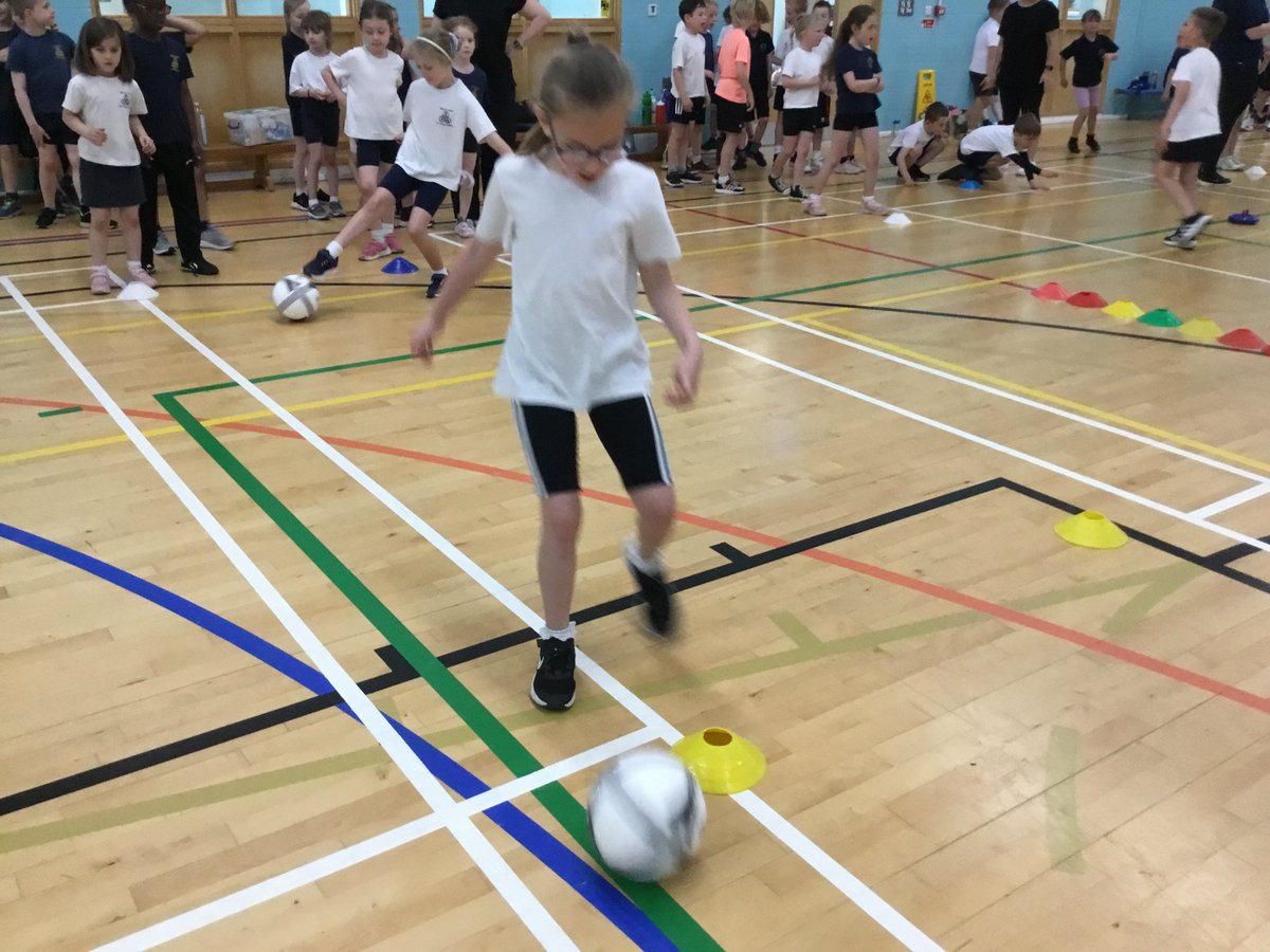 What a sporty week we’ve had in Year 2! A cricket skills workshop on Wednesday and a multi-sports competition by <a href="/PremierEdLincs/">Premier Education Lincoln Newark Retford</a>  @BGULincoln today!