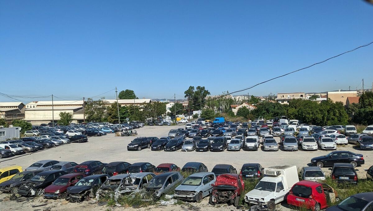Un record ! 857 véhicules embarqués par la fourrière à Marseille lors du passage de la Flamme Olympique !
➡️ l.francebleu.fr/74nc