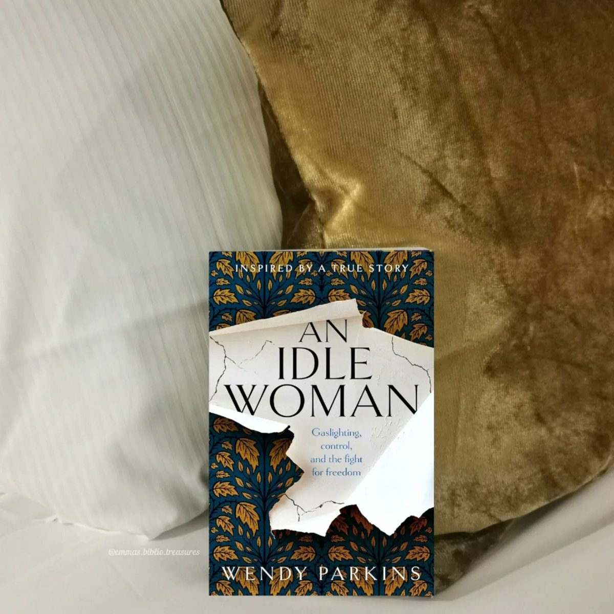 On my blog today I'm sharing my thoughts on #AnIdleWoman by @WendyParkins1 emmasbibliotreasures.com/2024/05/10/boo… Thank you @Legend_Times_ for my copy of the book Out June 14th #bookreview #BookTwitter #EmmasAnticipatedTreasures