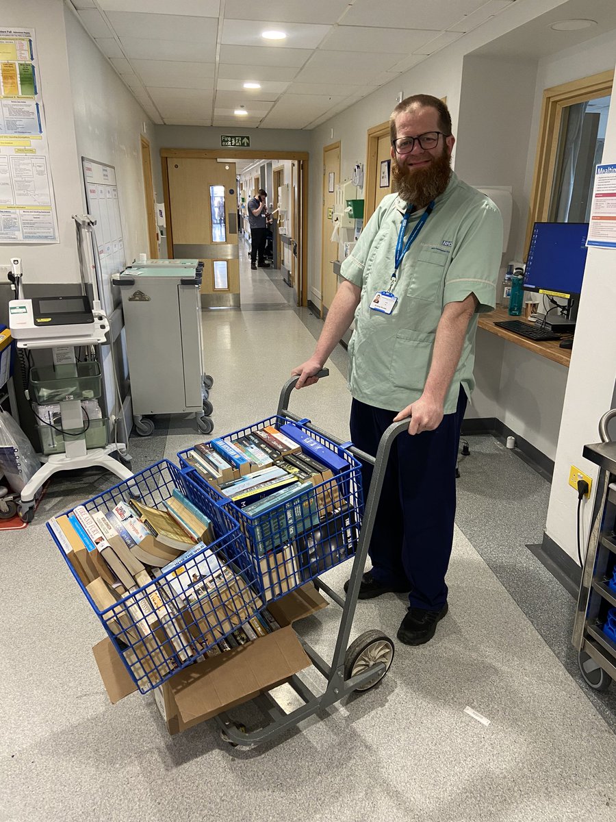 Our fabulous senior nursing assistant Andrew has set up a library on wheels for our patients on A3, he has sought book donations and takes the library around the ward daily 🙂 it has really brightened up our patients stay! Thank you ⭐️ @LizWilson_1 @MrsArdron @rachrobertson01