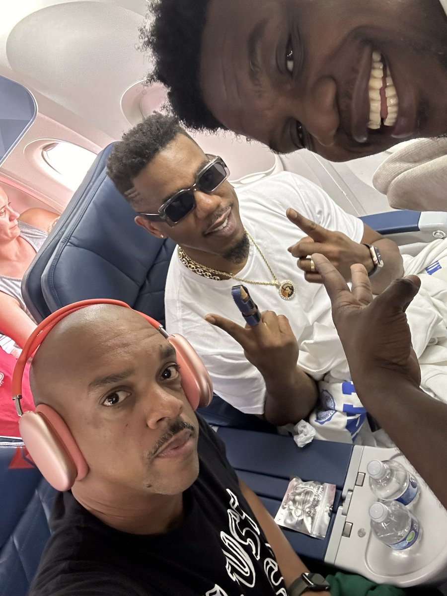 Sitting next to the Doctors Thomases <a href="/UptownAP/">TheronRockCity</a> <a href="/TimoMakaveli/">Timo</a> … Speaking of Thomas. Broadcasting from Thomas Bakery Atlanta tomorrow 10-1. Bring de Cars out. The owner of the car I like the best will win a ticket to Bad Bunny. Nuh worry yo self we like Raggas too.