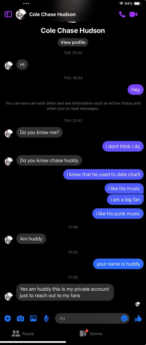That is a scammer pretending to be the American sweethearts singer who used to date Charli D’Amelio huddy trying to talk to fans lying to everyone and pretending it’s really Chase Hudson this private account of Lil Huddy is a can of worms and it’s some random guy