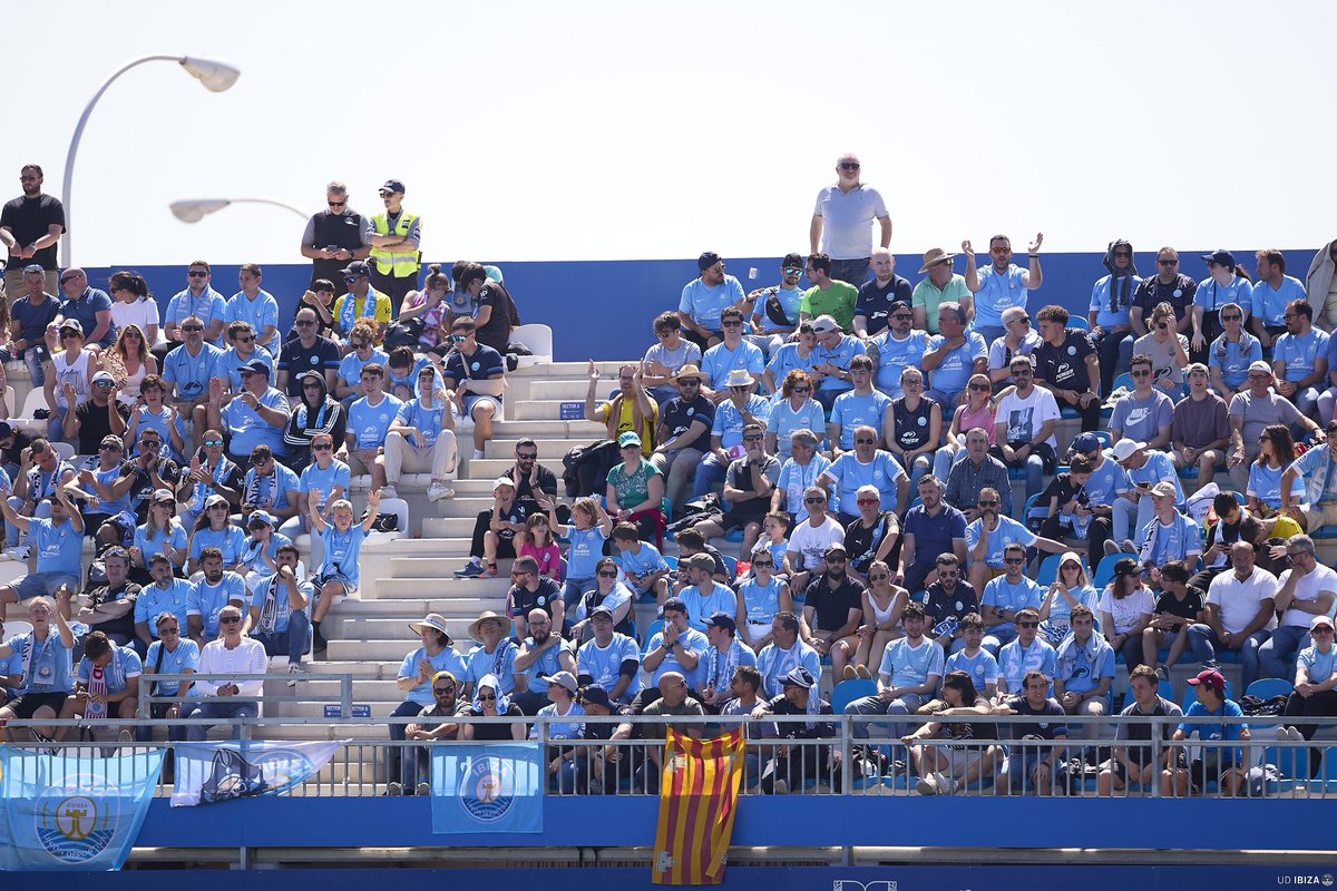 Fin de semana de visitantes, pero siempre con el apoyo de nuestra gente 🫶 #VamosIbiza 🩵 #SOYDELIBIZA