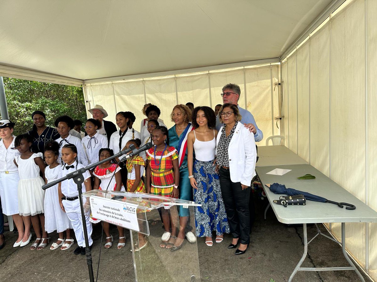 Aujourd’hui, j’ai participé à une cérémonie à l’occasion de la journée nationale des mémoires de la traite, de l’#esclavage et de leurs abolitions au monument des chaines brisées à Cayenne #10Mai #Memoire ⛓️‍💥