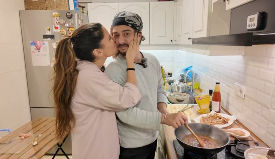 Ne yaparsan yap aşk ile yappp🥹🫶🏻
Videoyu da aşk ile izlemek için linkimiz✨
youtu.be/S0G6OHGRMIo?si…