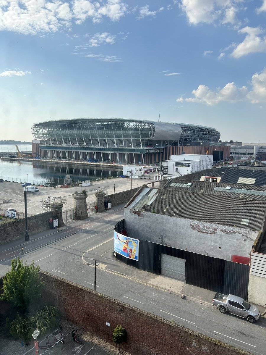 Just finished the legends tour which was brilliant highly recommend!! Checked into our hotel and what a view!!! 🥰💙 #GoodisonLegendsTour #BramleyMooreDock #EvertonStadium #EFC