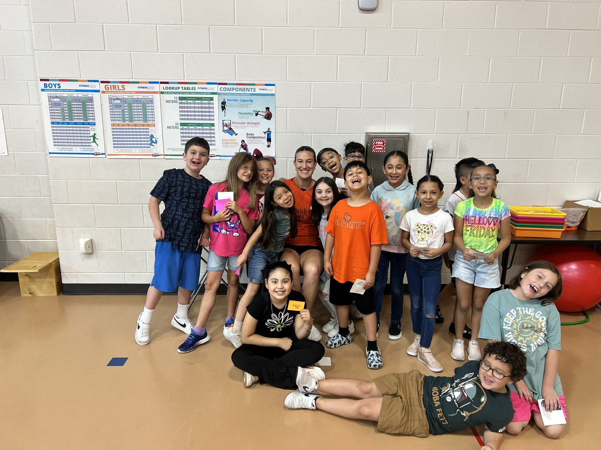 A big thanks to <a href="/HoustonDash/">Houston Dash</a> player, <a href="/k_naughton24/">Katie Naughton</a> for coming out to our career day!