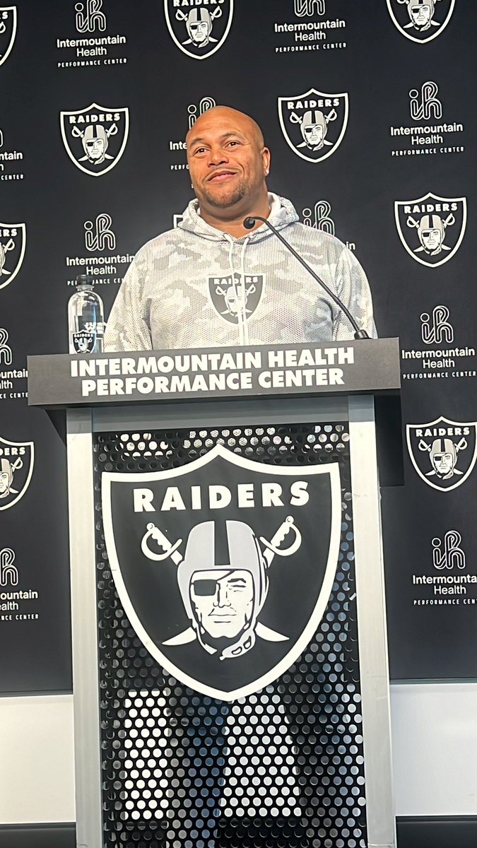 Antonio Pierce addressed the open quarterback competition between Gardner Minshew and Aidan O’Connell. While the process will be diligent, he said it’s still O’Connell’s job to lose. “Aidan has earned the right to get the first snap.” #Raiders