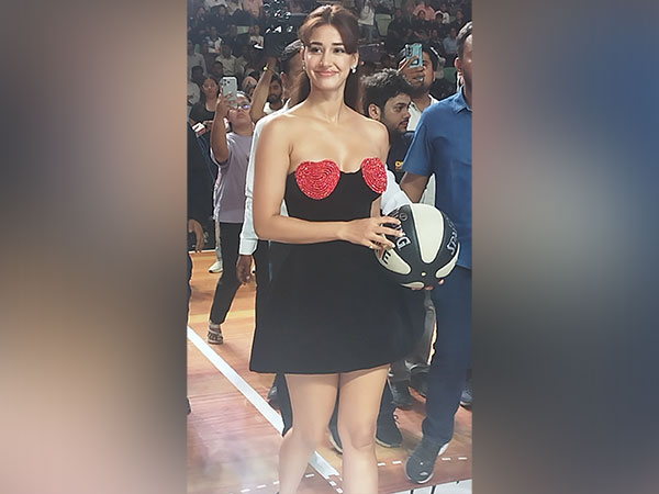 ani_digital's tweet photo. Actors Disha Patani, Ranvijay grace launch of Indian National Basketball League Pro
Read @ANI Story | https://t.co/woYhAImQHo
#DishaPatani #INBL #IndianNationalBasketballLeague #INBLPro #RanvijaySingha #DishaPatani #INBLPro https://t.co/2MF5B0qqdH