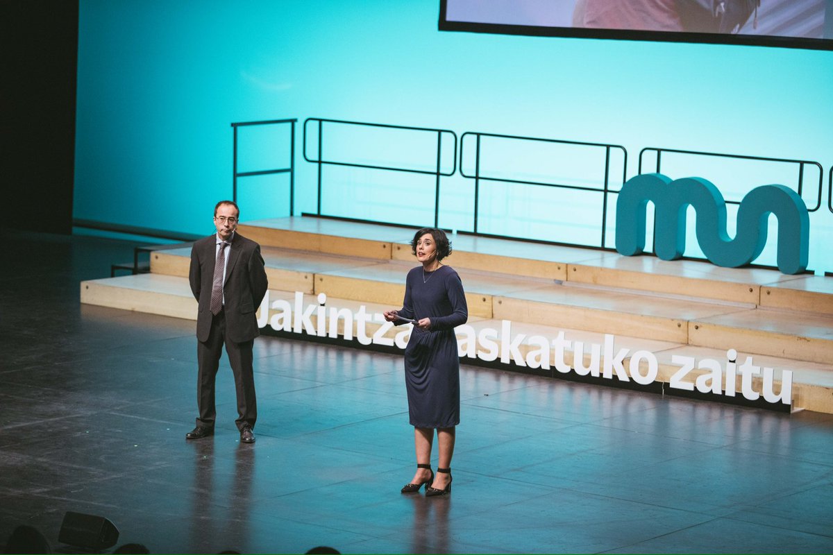 MU_gep's tweet image. 👨‍🎓👩🏽‍🎓🧑🏼‍🎓🎓Hasi berri dugu 2022-2023ko promozioko titulatu berriei diploma banaketa ekitaldia. Zorionak guztioi eta zorte on!! @MUnibertsitatea 
#LearningFromAction
#LearningFromPeople 
#LearningFromInnovation