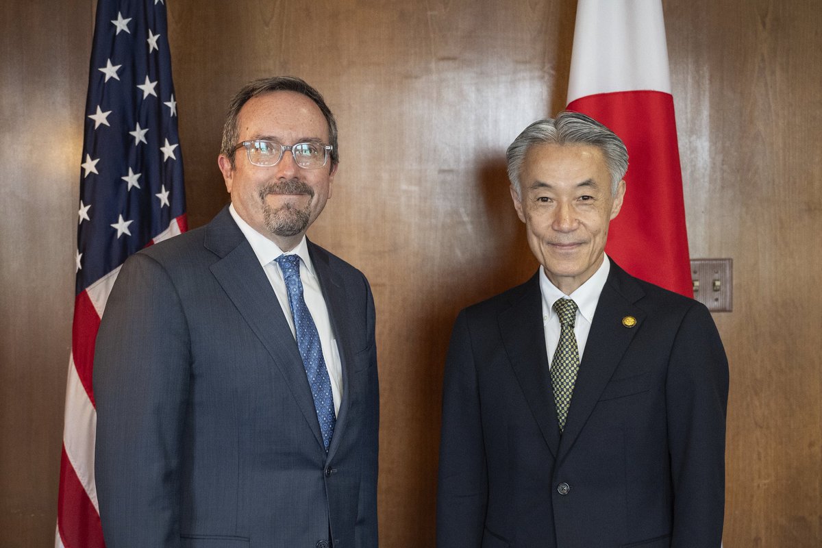 Pleasure meeting with Ambassador Yamada and @JapanEmbDC last week to discuss U.S.-Japan relations following PM Kishida’s historic visit.  I look forward to continued global collaboration in building peace and stability throughout the Indo-Pacific and the world.
