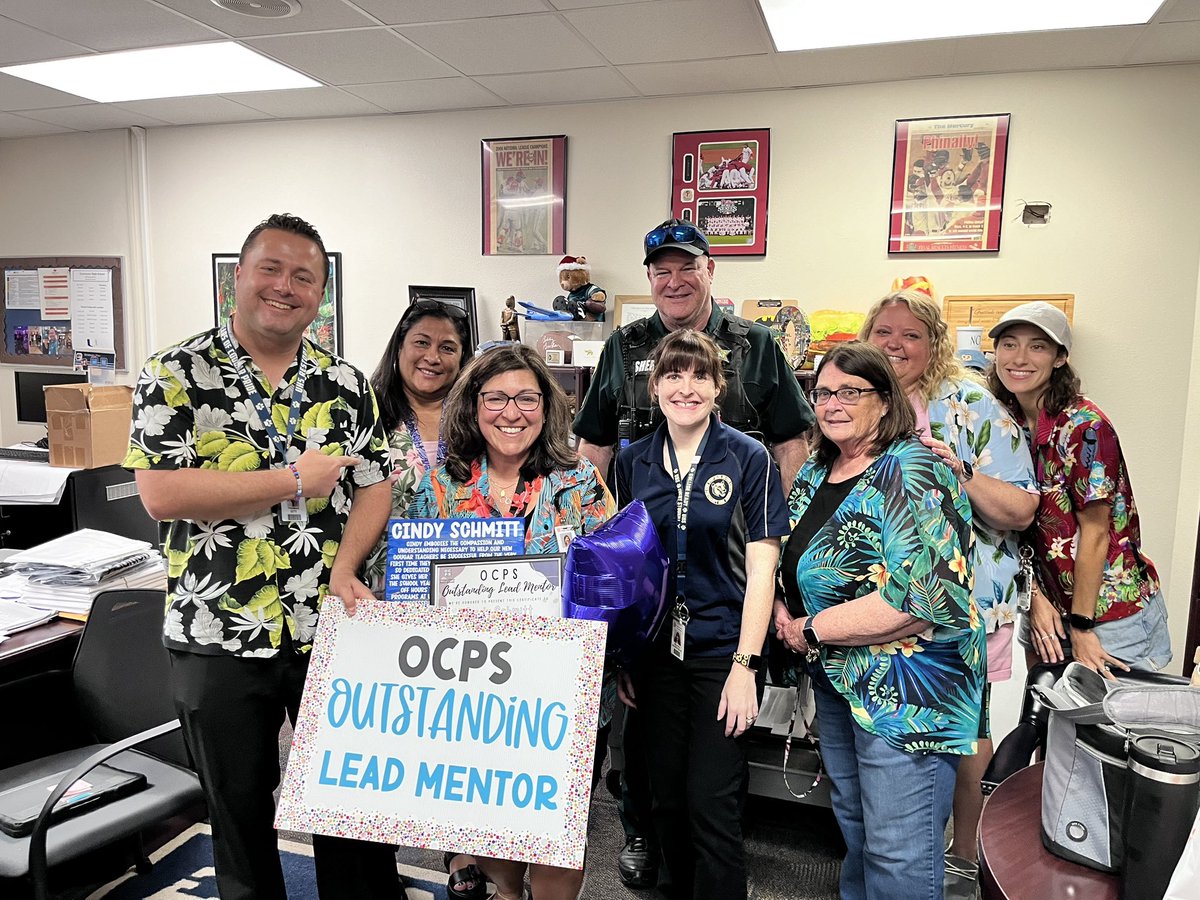 Cindy Schmitt @UHScougars_OCPS is an OCPS Outstanding Lead Mentor! Her New to the U program which includes monthly meetings and socials as well as their Coffee with the Coaches sessions has ensured all new teachers feel valued and supported. We appreciate her dedication! @ocpsPL