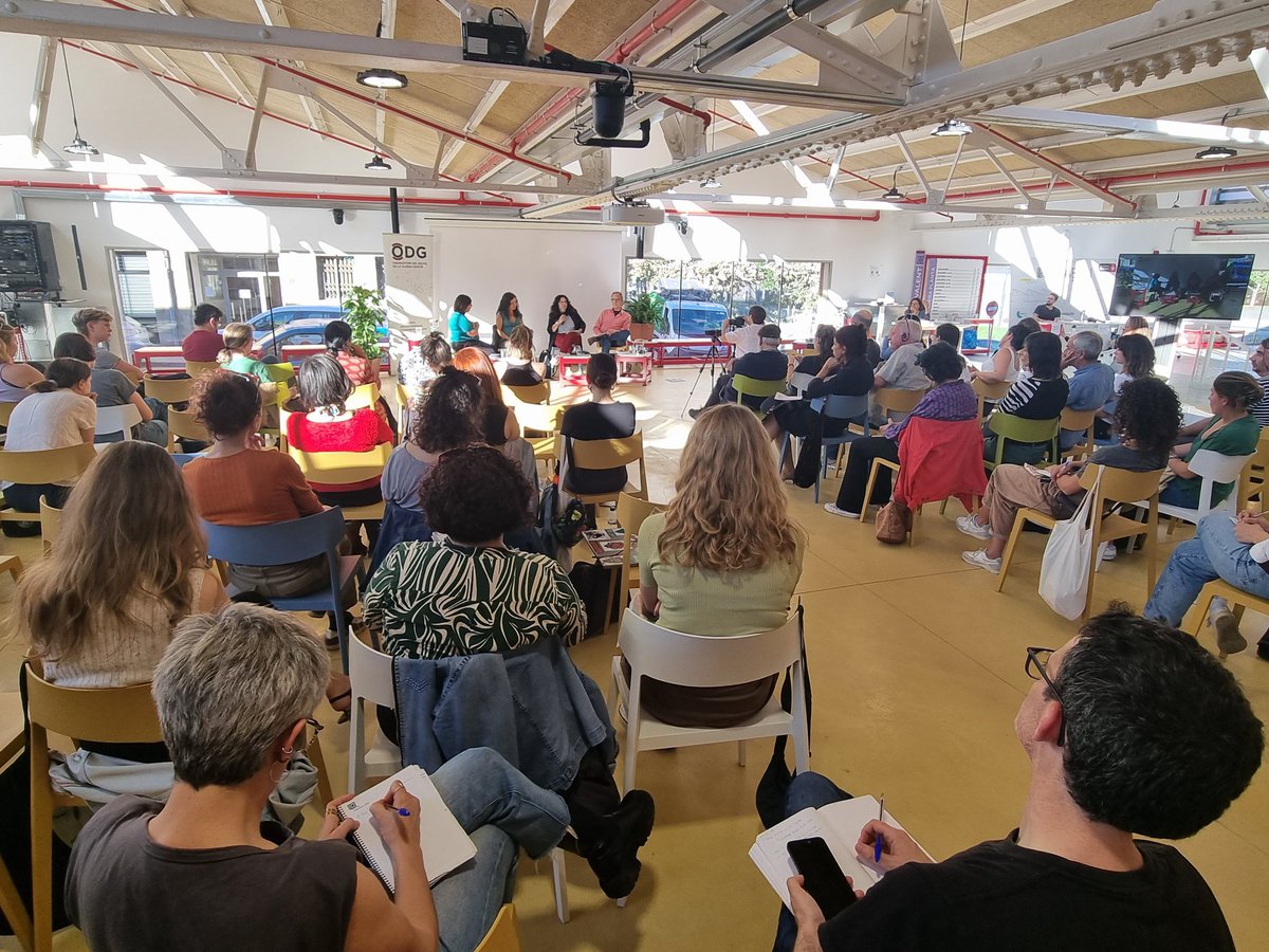 Maristella Svampa presenta en Barcelona el @PactoSur: 'Somos un colectivo que busca romper con la cultura de resignación y construir alternativas de transformación ecosocial desde el Sur, en varias escalas' #seminárioODG @twitt_odg