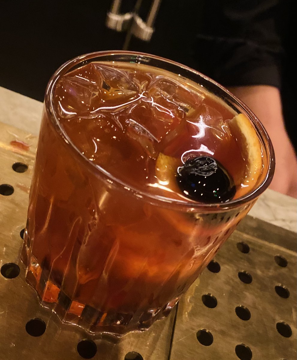 Cheers to timeless elegance with our classic Old Fashioned! Crafted with care, it's the perfect addition to any evening. ✨
 #supportlocalbusiness #foodandwine #virginiafoodies #visitalx #zagat #saveur #huffposttaste #italiancuisine #onlineordering #dmvfoodie