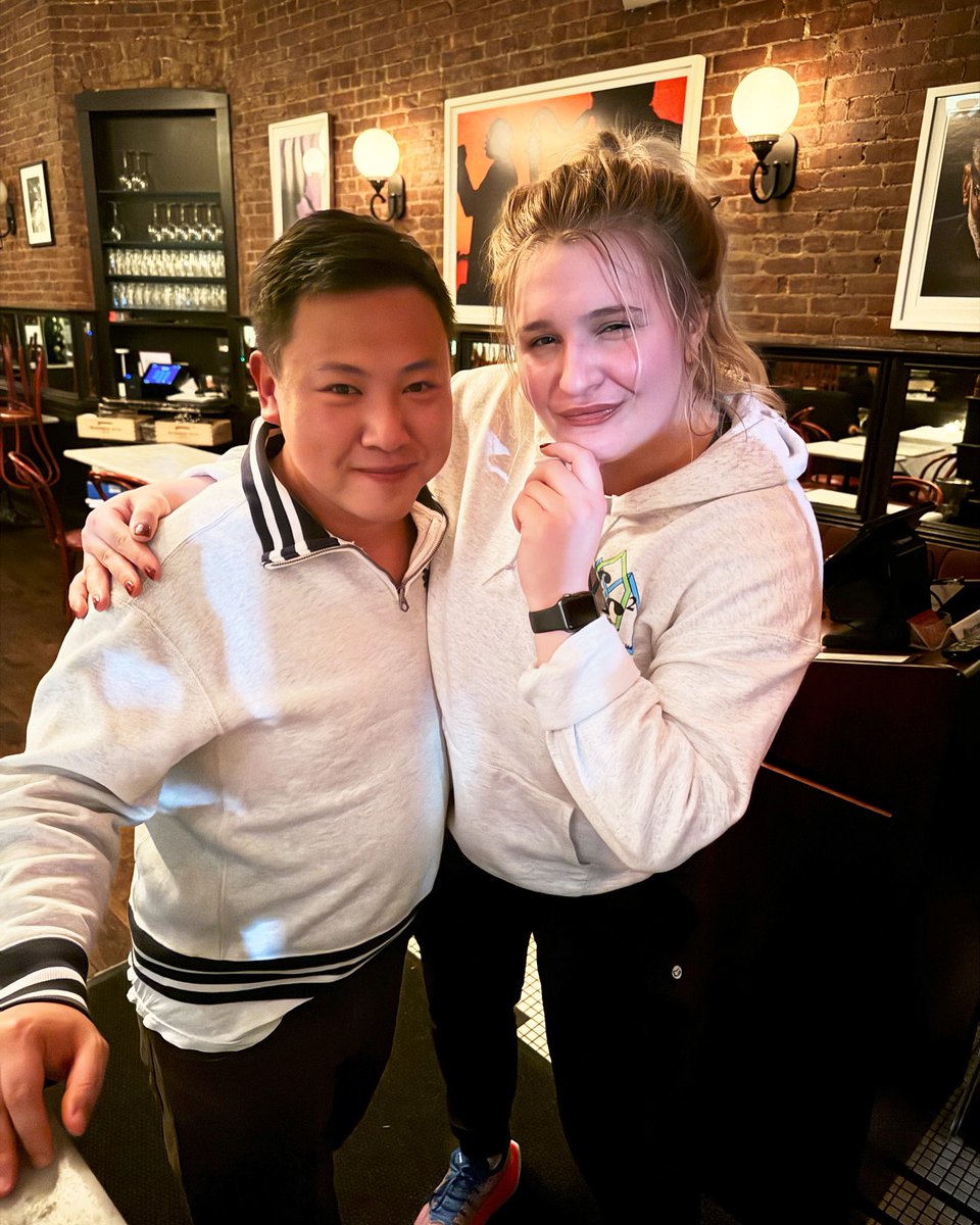 It’s … the weekend! I.e. Time to bring your good friend to @mannysbistrony for a lovely dinner & evening out. Always great seeing you, @henryz25 ! 🍽️✨ #mannysbistro #mannysbistrony #friends #dinnerwithfriends #newyork #newyorklocals #newyorkcity #newyorknewyork #upperwestside