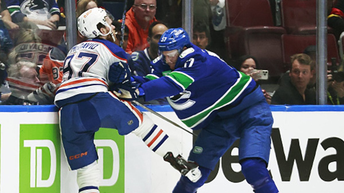 The Talking Point with @cherylpounder: Have the #Canucks found a way to defend McDavid or was it just an off night for the Oilers captain? tsn.ca/video/~2919547