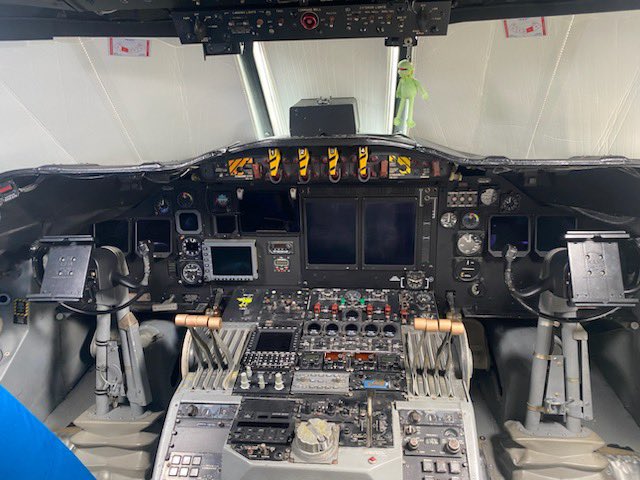 We’re back at it today at @NOAA’s Hurricane Awareness Tour in Sanford, FL. ☀️ Did you know the two WP-3D Orion aircrafts have flown through 80+ hurricanes since 1997 to collect atmospheric measurements? The crew gave us a behind-the-scenes look. 👁️👁️