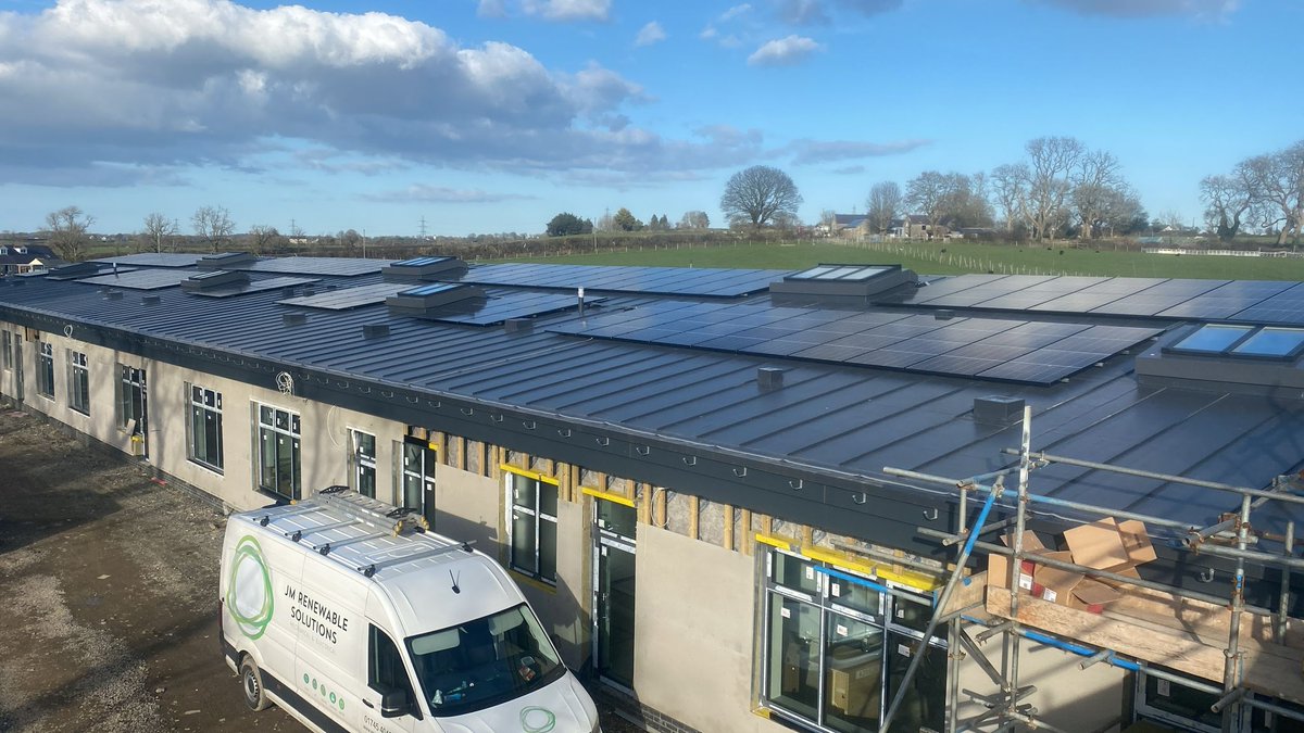 We've just completed the installation of 440 solar panels at Ysgol y Graig on Anglesey. This Net Zero Carbon school extension is set to generate 170kW of clean electricity annually, saving 25 tonnes of CO2 emissions! tinyurl.com/2y9o9fcz #21stCenturySchool #Anglesey #GreenE...