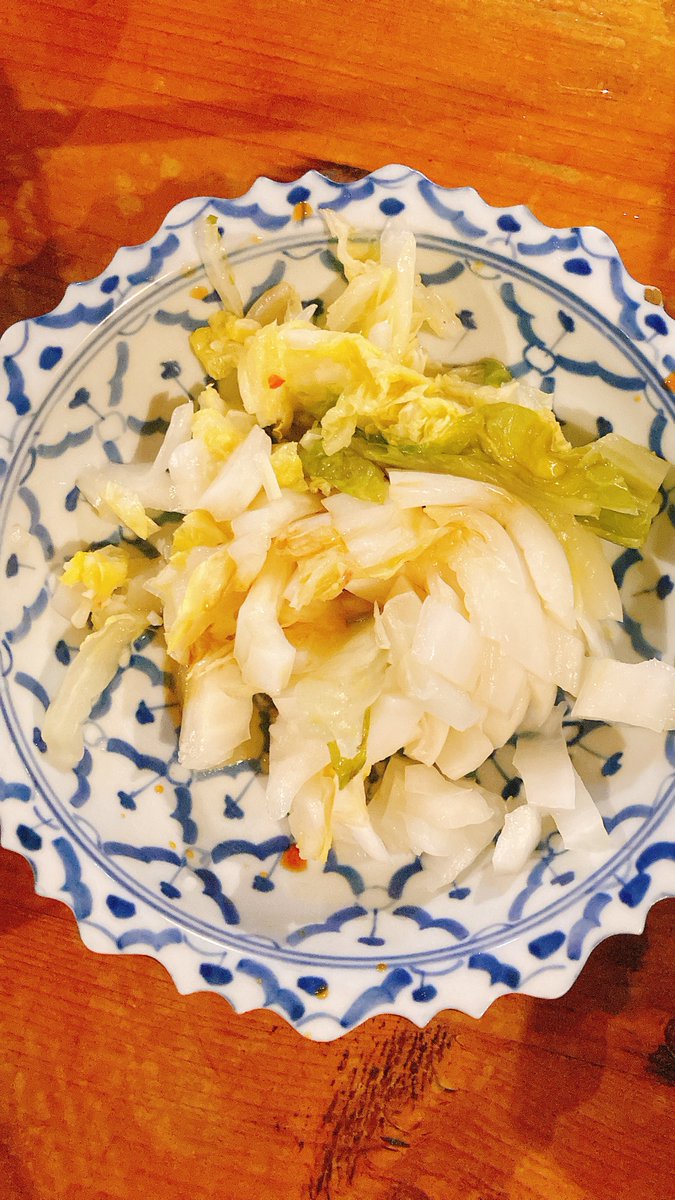 🍴今日のまかない🍴

･冷や汁
･白菜の漬物

#今日のまかない
#クルンテープ宮崎