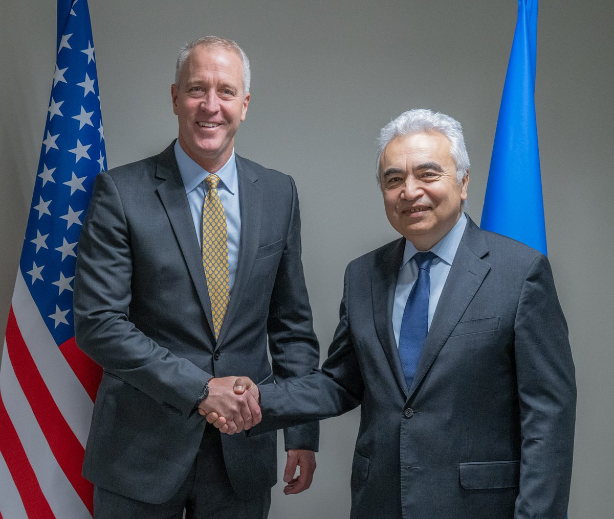 Delighted to welcome US Ambassador Sean Patrick Maloney to @IEA headquarters in Paris today. Look forward to working with the Ambassador on the 🇺🇸 government's strong engagement with IEA activities, notably on energy security & clean energy transitions.