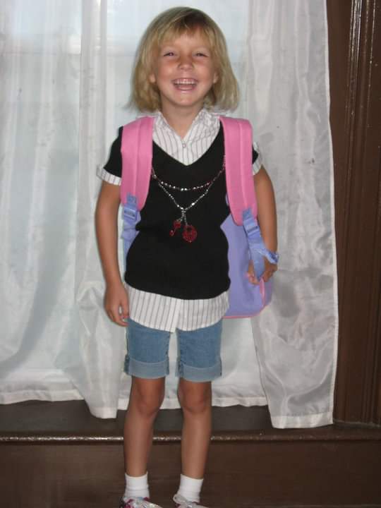AmyHales10's tweet photo. From first day to last day in the blink of an eye.  Congratulations to the Class of 2024! Proud of you @KenzieH_15!! https://t.co/NfILz75ypM