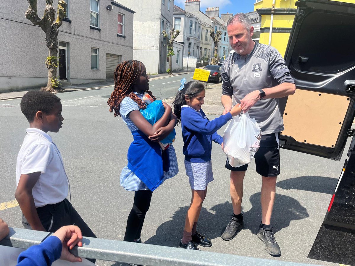 Year 5 students from <a href="/SalisburyRdPrim/">Salisbury Road Primary</a> completed the six-week ‘Healthy Habits - Activating Change, Through Food’ programme as part of #Project35, in partnership with <a href="/therealginsters/">Ginsters</a> 🥫

For the student led social action project, they asked all students at the school to wear mufti
