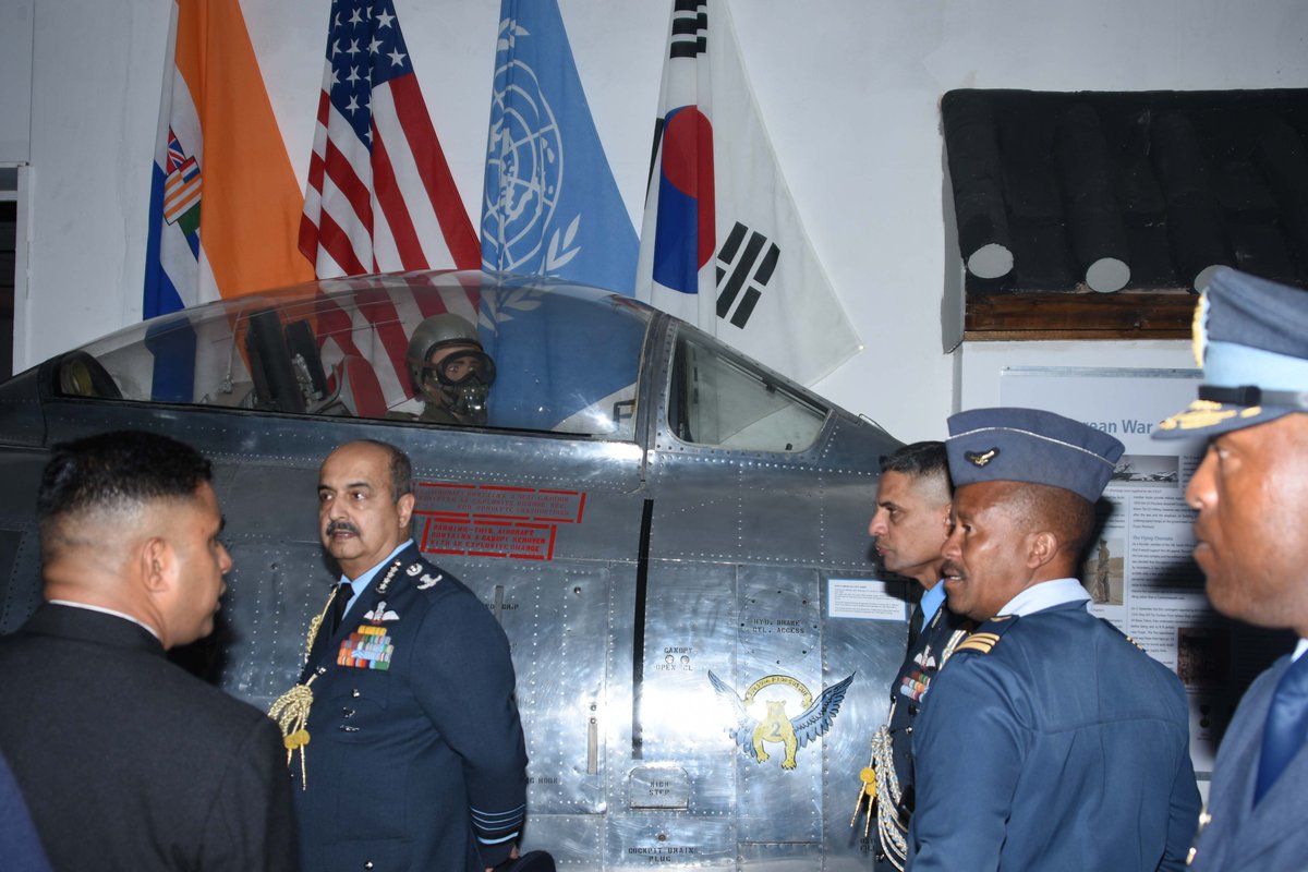 READ || Goodwill Visit by the Indian Air Force Vice Air Chief Marshall to the SA National Defence Force and the SA Air Force.

m.facebook.com/story.php?stor…

#SANDF
#SAAirForce
#FreeTheEagle
#IndianAirForce