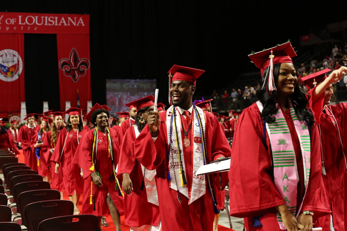 UL Lafayette's Commencement is here! Watch the Class of 2024 make the transition from student to alumni from wherever you are. All ceremonies are being streamed live on FB and bit.ly/ragingradSPR24, starting at 9am and 1pm on May 10-11. Congratulations, #RaginGrads! 🎓🎉🎓