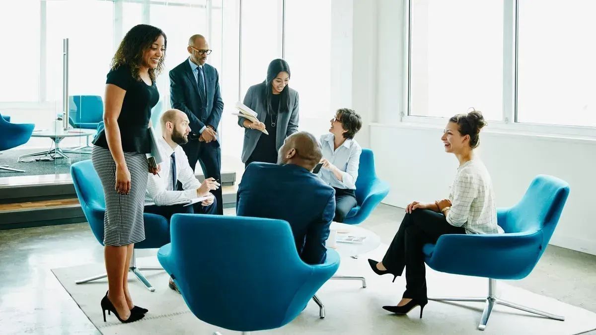 To foster an inclusive leadership environment, consider these 5 crucial factors. Check them out here: buff.ly/3U7DveJ #diversityandinclusion #leadership #culture