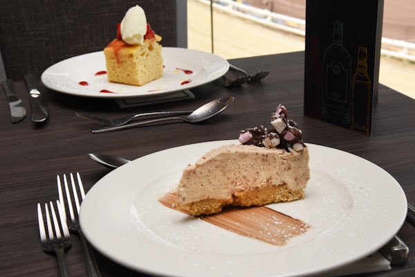 OwlertonStadium's tweet photo. Enjoy a delicious Sunday treat on us! ๐ฐ
Pre-order your #SundayLunch now and claim a free dessert.
Find the pre-order form in your confirmation email or access it here: https://t.co/BoeeEWUYdv ๐
#freedessert #sheffieldfood #sheffieldeats #greyhoundracing https://t.co/qwdejD7xk6