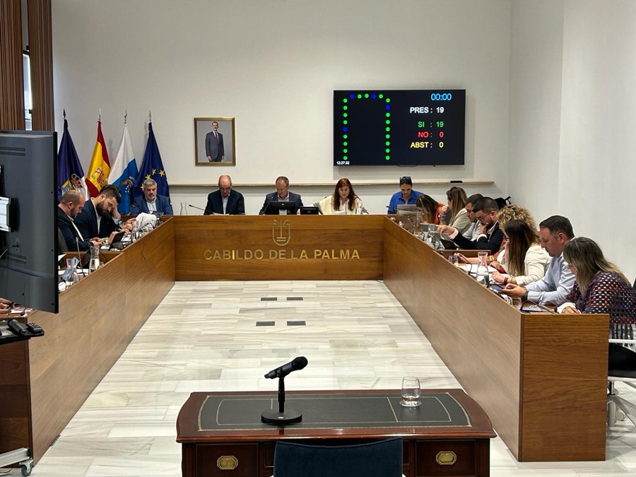 El Cabildo aprueba una declaración institucional por un turismo 'sostenible' como instrumento 'estratégico' para el crecimiento económico y social de La Palma. 
elapuron.com/noticias/polit…

#CabildodeLaPalma #declaracioninstitucional #turismosostenible #LaPalma