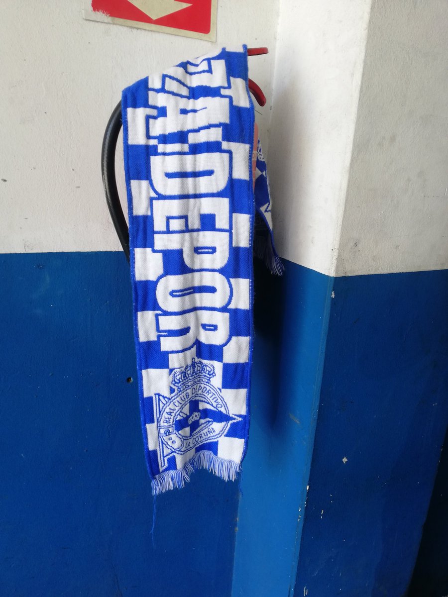 neumaticosjorge's tweet image. Taller blanquiazul, forza depor
@RCDeportivo