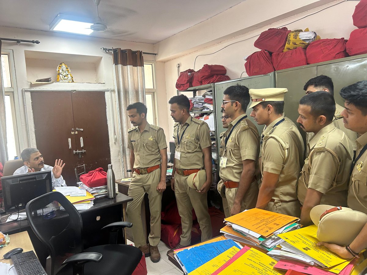 NACIN Jaipur organised a field attachment for Inspectors of 12th Induction Course with Anti Evasion, adjudication and other sections of CGST Commissionerate Jaipur on 10.05.2024. The Inspectors were given hands-on training on roles of Inspectors of CGST during the visit.
