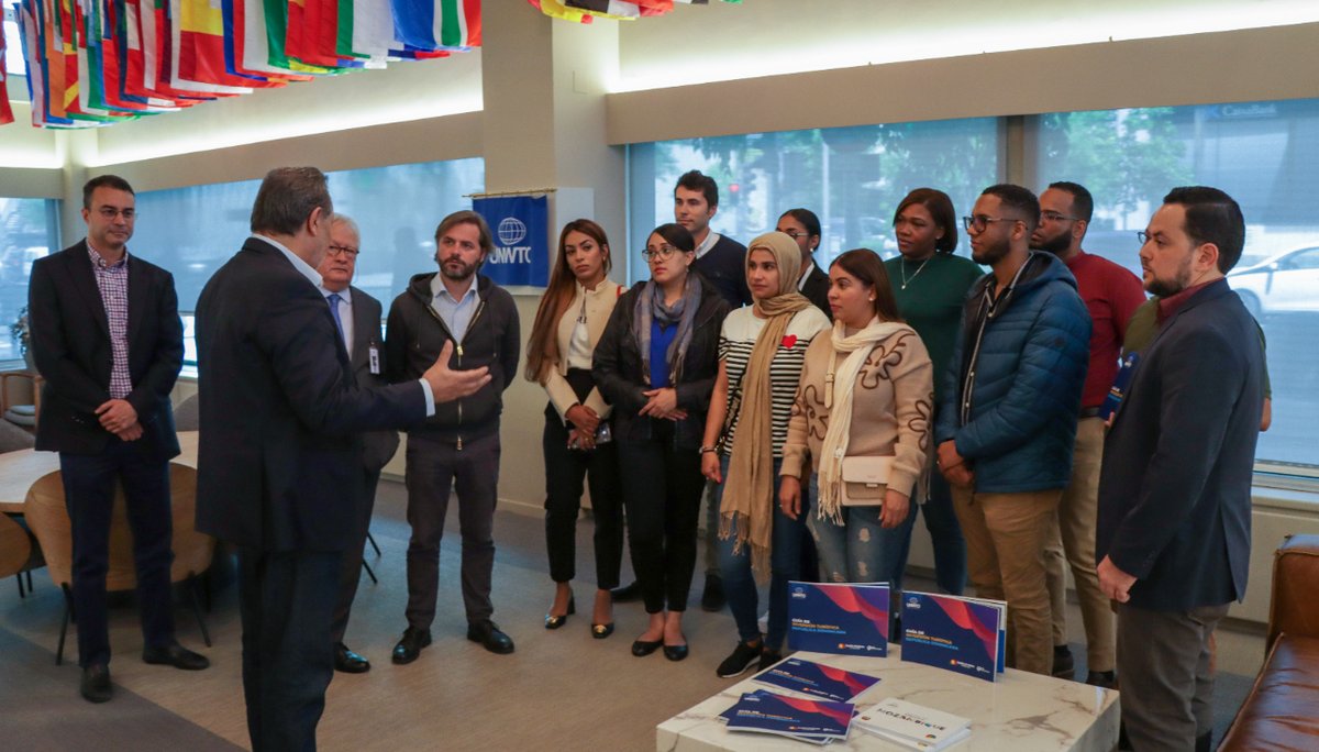 Esta semana ONU Turismo recibió la visita de CEF-UDIMA en su sede.

Los alumnos del Centro de Estudios Financieros en Santo Domingo (Rep. Dominicana 🇩🇴) conocieron en su recorrido el trabajo de la organización en proyectos de #Innovación, #Educación e #Inversiones