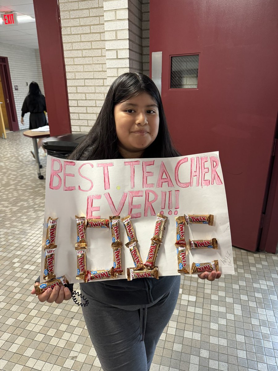 Cristina Fonte (@msfonteinsixth) on Twitter photo What a 🍫SWEET🍫 surprise! The best way to end Teacher Appreciation Week! I ❤️ my students 🥰 #OPride <a href="/nikkinover/">Nicole Mangiere Nover (she/her)</a> What a 🍫SWEET🍫 surprise! The best way to end Teacher Appreciation Week! I ❤️ my students 🥰 #OPride <a href="/nikkinover/">Nicole Mangiere Nover (she/her)</a>