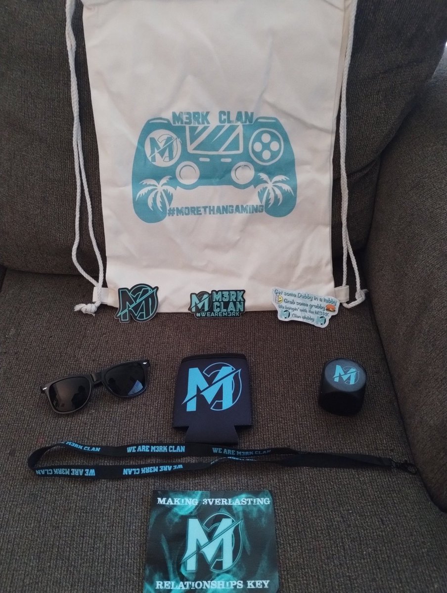 The goodies from @M3RKCLANGAMING arrived!!

I'm so proud to be part of this family!!

Long Live #M3RKClan. 
Long Live @DubbyEnergy 

#getm3rked #morethangaming #dubbyenergy #bebetter