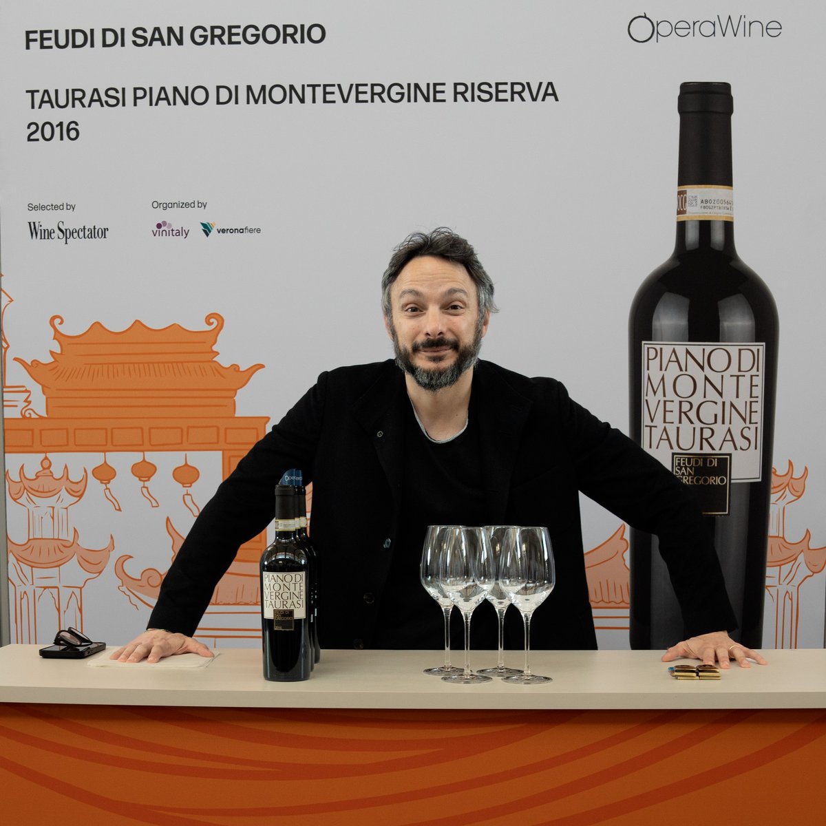 Here is the portrait of @FeudiDSGregorio, one of the great Italian producers selected by Wine Spectator for #OperaWine2024. During this year's Grand Tasting, they shared with guests their Taurasi Piano di Montevergine Riserva 2016. Congratulations! #Vinitaly2024